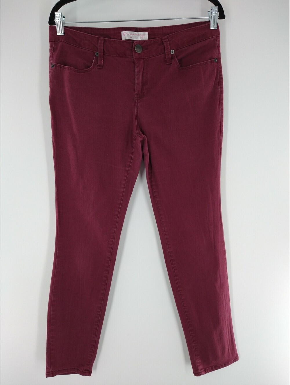No Boundaries Juniors Skinny Khaki Pants size 13 burgundy 062